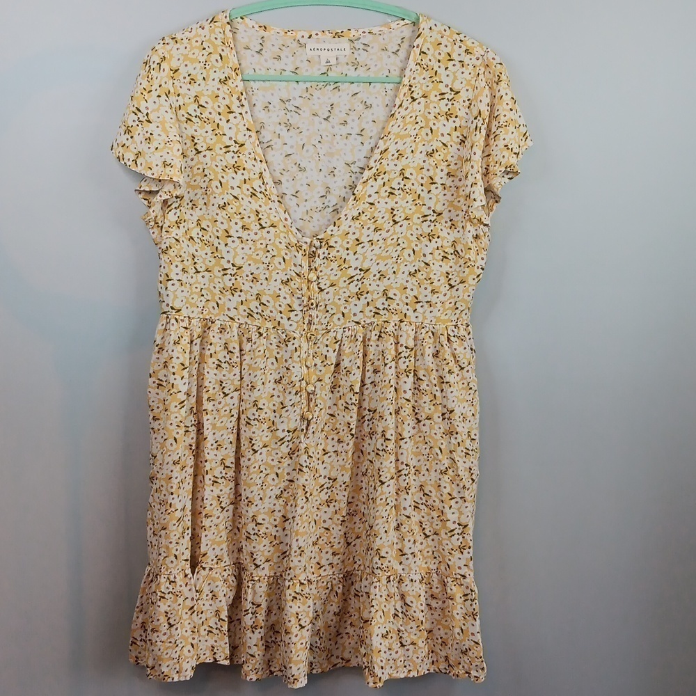 Gently Used Aeropostale Smock Top Yellow Floral Size L - Picture 1 of 7